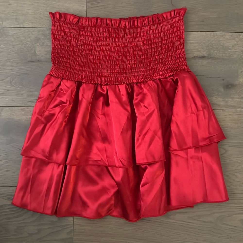 red silky material ruffle 2 layered skirt size xs no brand